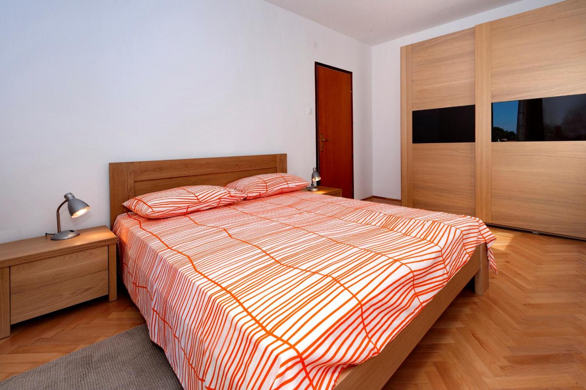 Apartments Beakovic Porec Bagian luar foto