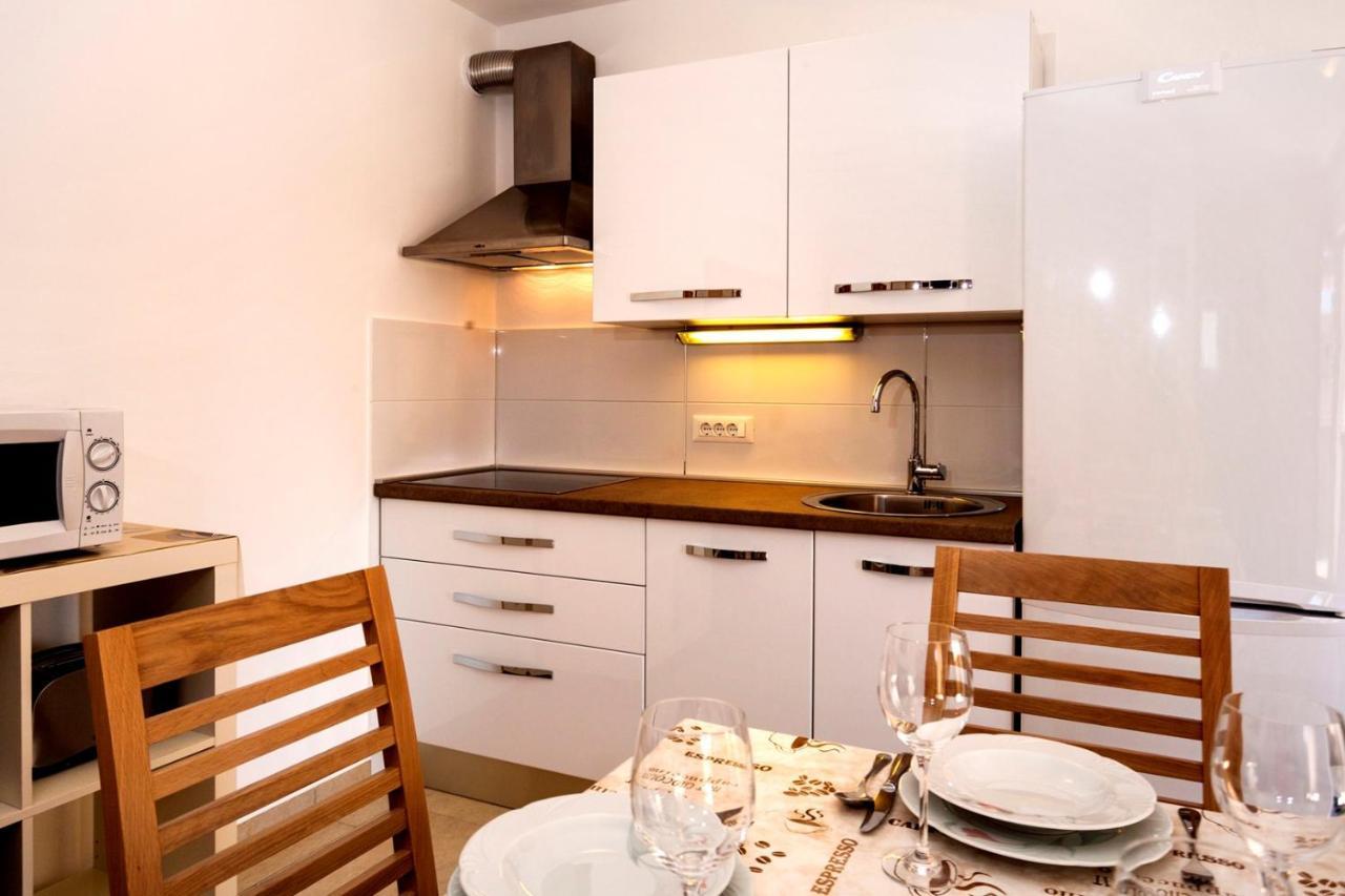 Apartments Beakovic Porec Bagian luar foto