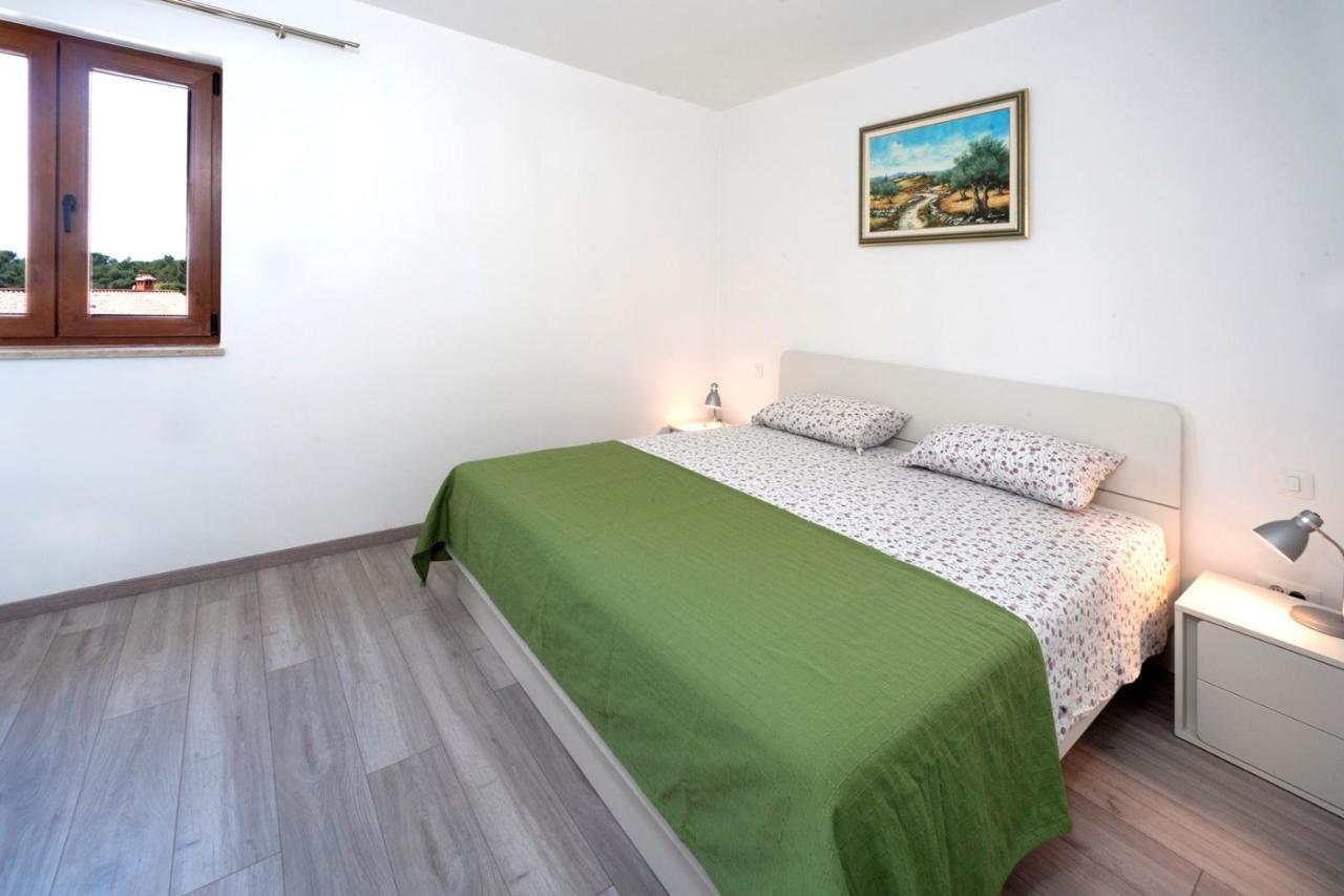 Apartments Beakovic Porec Bagian luar foto