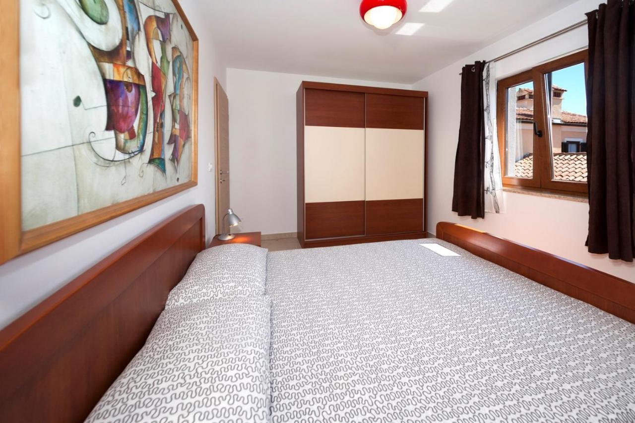 Apartments Beakovic Porec Bagian luar foto