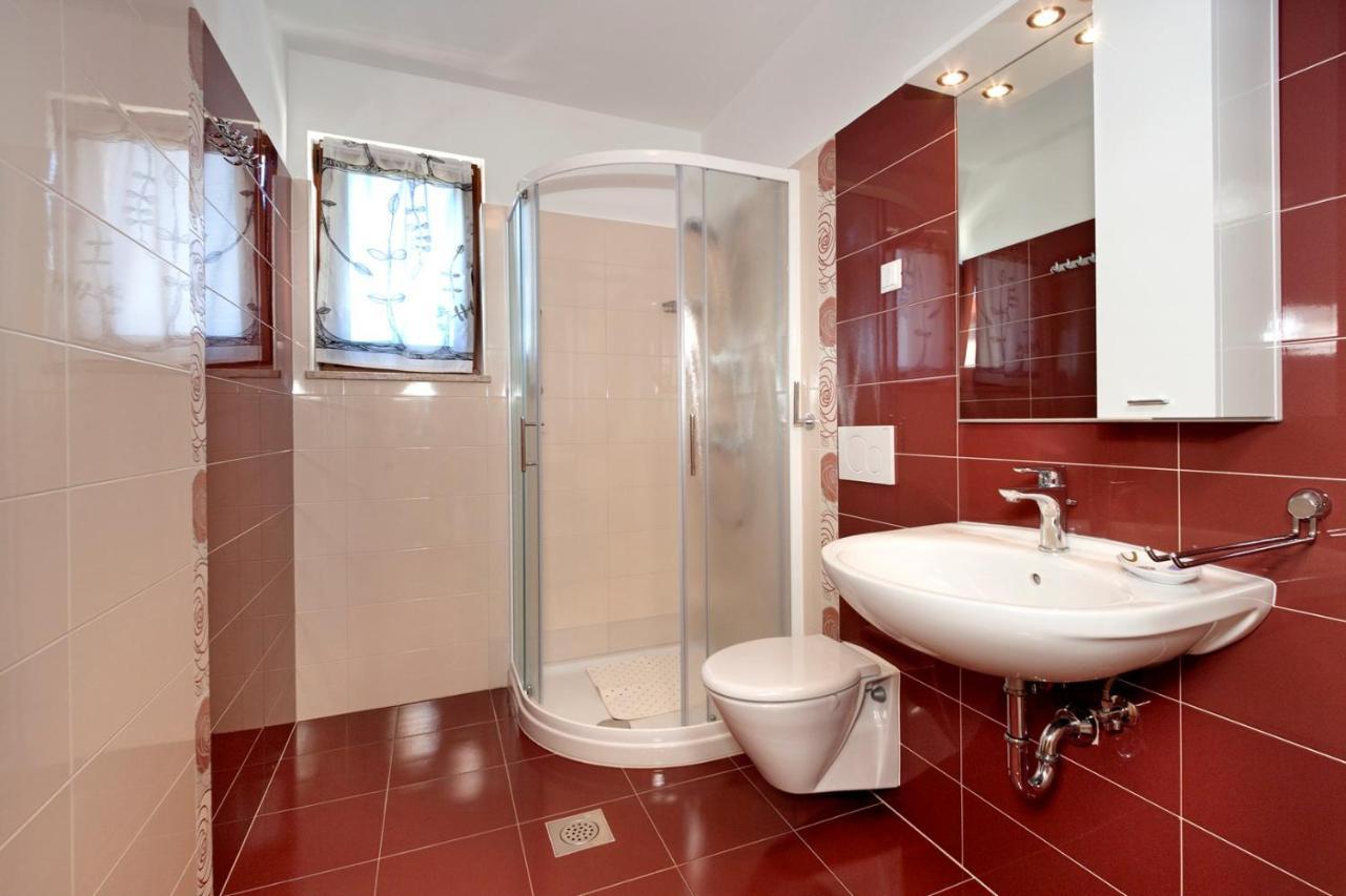 Apartments Beakovic Porec Bagian luar foto